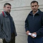 Los responsables de la asociación de vecinos Pajariel de Flores del Sil