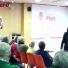 La diputada y presidente del PSOE de Castilla y León, Soraya Rodríguez, abandonara una reunión del PSOE al ser llamada traidora.