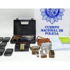 Imagen del material incautado en León al joven marroquí.