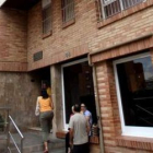 Fachada del inmueble sito en Barcelona en el que murió la joven embarazada.