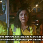Emergencias de Madrid atiende al varón de 49 años asesinado a tiros en el distrito de Usera, Madrid.
