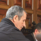 Hipólito Prieto agacha la cabeza al escuchar la resolución del jurado popular.