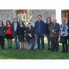 La foto de familia de la candidatura socialista fue tomada ayer tarde en Toral de los Vados