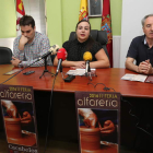 Sergio Álvarez, Claudia Vega y Miguel Ángel González, en la presentación de la feria alfarera. L. D. M.