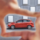 En el interior, el C-Max estrena ergonomía.