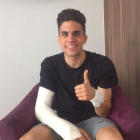 Marc Bartra muestra las heridas tras el atentado sufrido.