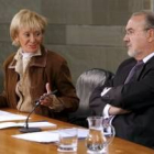 Los vicepresidentes primero y segundo del Gobierno, María Teresa Fernández de la Vega y Pedro Solbes