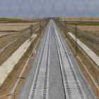 Las labores de montaje de la vía de la línea Valladolid-León comenzaron al inicio de esta semana entre Villada y Palencia