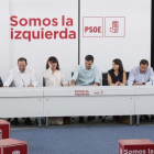 Reunión de la ejecutiva del PSOE este lunes, con Núria Parlon (segunda por la izquierda) y Óscar Puente (tercero por la derecha).