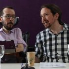Pablo Iglesias junto a Echenique. J. J. GUILLÉN