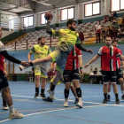 Imagen de un partido del Balonmano Atlético Paramés. SERGIO GRANDE