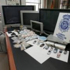Parte del material incautado quedó retenido ayer en la Comisaría de Policía de León