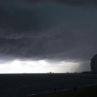 Tormenta sobre Barcelona, vista desde el paseo de la Barceloneta.