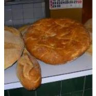 Diferentes tipos de pan elaborados en horno de leña