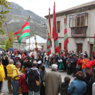 La exhibición de pendones y pendonetas volverá a llenar de colorido la jornada matinal del domingo en Cármenes.