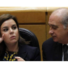 La vicepresidenta y el ministro del Interior en el primer pleno del año en el Senado.