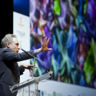 El físico estadounidense Brian Green habla al público durante su intervención en el Festival Starmus. RAMÓN DE LA ROCHA