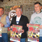 Presentación, ayer en Carracedelo, de las  ferias del pimiento y la fruta del Bierzo. MACÍAS