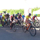 La Marcha BTT La Salvadora en Carbajal de la Legua contó en la línea de salida con un buen número de aspirantes a la gloria. DL