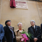 García, Emilia Villanueva, Elena Diego, Benito Escarpizo y De la Serna, tras descubrir la placa.