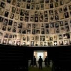 El museo contiene documentación sobre tres millones de víctimas que murieron durante el Holocausto
