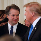 El juez Brett Kavanaugh junto a Donald Trump, en la Casa Blanca.