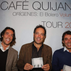 Óscar, Manolo y Raúl Quijano durante la presentación que hicieron en León de su nuevo disco.