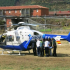 La mujer fue evacuada en helicóptero al Hospital de León.