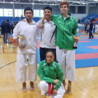 Los representantes del Bierzo se colgaron tres medallas.