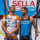 Guillermo Fidalgo, a la derecha, en lo más alto del podio junto al asturiano Estomba. ALBERTO MORANTE