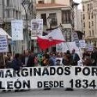 Las grietas de la torre de la iglesia de Destriana desaparecerán