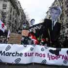 Protestas ayer en París contra Macron. MOHAMMED BADRA