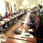 En primer término a la derecha, la viceconsejera de Ordenación del Territorio y Relaciones Institucionales, María de Diego. ICAL