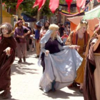 Los actores disfrazados animaron los puestos del mercado medieval.