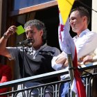 El árbitro leonés sacó una tarjeta amarilla durante su pregón.
