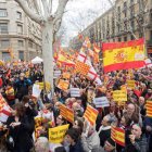 Asistentes a la manifestación convocada ayer por Tabarnia en Barcelona. MARTA PÉREZ