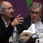 Antonio Colinas junto a José Emilio Pacheco.