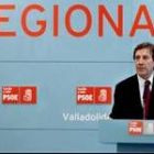 El secretario del PSCL-PSOE, Ángel Villalba, al comienzo del Comité Regional que se celebró ayer