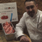 César Lazo, con el postre ganador. ACACIO