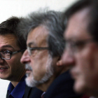 El letrado Gorka Esparza, José María González y el representante de los ecologistas, ayer.