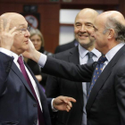 El comisario de Asuntos Económicos, Pierre Moscovici, y el ministro de Economía, Luis de Guindos. O.H.