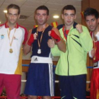 Los púgiles leoneses que participaron en el Nacional.