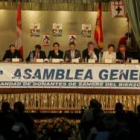 Mesa presidencial de la asamblea de la Hermandad de Donantes celebrada ayer en Ponferrada