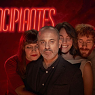 El actor asturiano Javier Gutiérrez con el resto del elenco. SERGIO PARRA