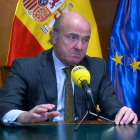 El ministro de Economía, Luis de Guindos, durante su comparecencia de ayer. CADENA SER