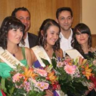 Nicanor Sen y Javier Ruiz con la reina y las damas de las fiestas de Cistierna.