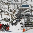Las elevadas temperaturas de los últimos días han rebajado el manto blanco de forma considerable
