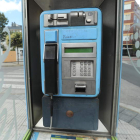 Estado actual de una de las cabinas telefónicas de Ponferrada. L. DE LA MATA