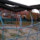 Aspecto con las maderas rotas de uno de los juegos. DL