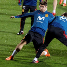 Morata completó ayer el entrenamiento con España tras dejar atrás sus molestias. RODRIGO JIMÉNEZ